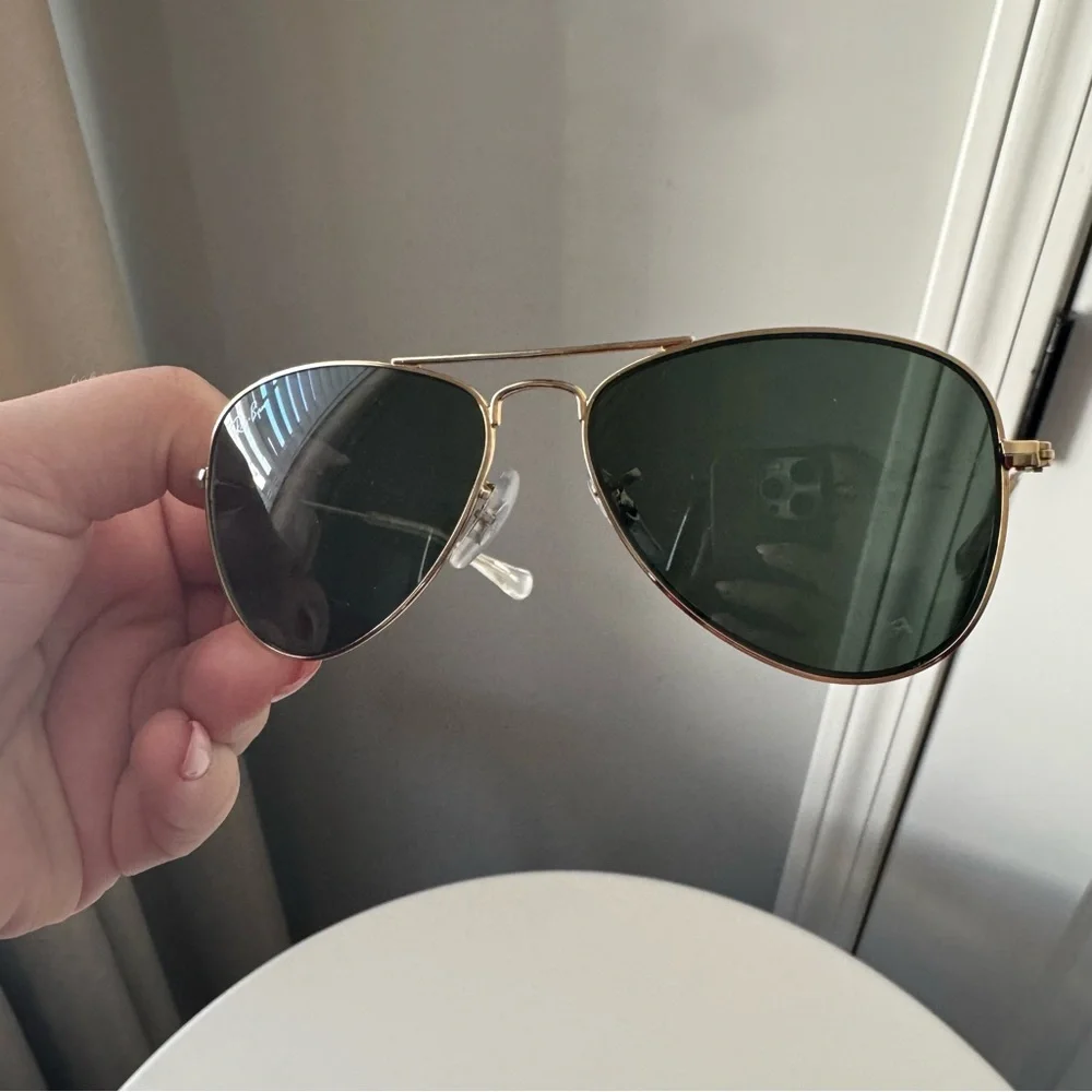 Ray-Ban Kids Aviator Sunglasses Gold Frame w Case